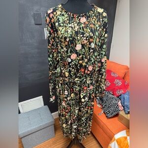 LOFT Plus Black Floral Dress